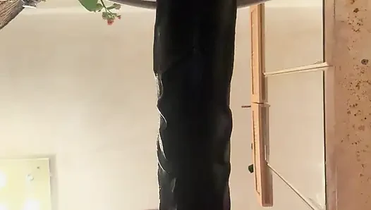Her şeyi derine alıyor