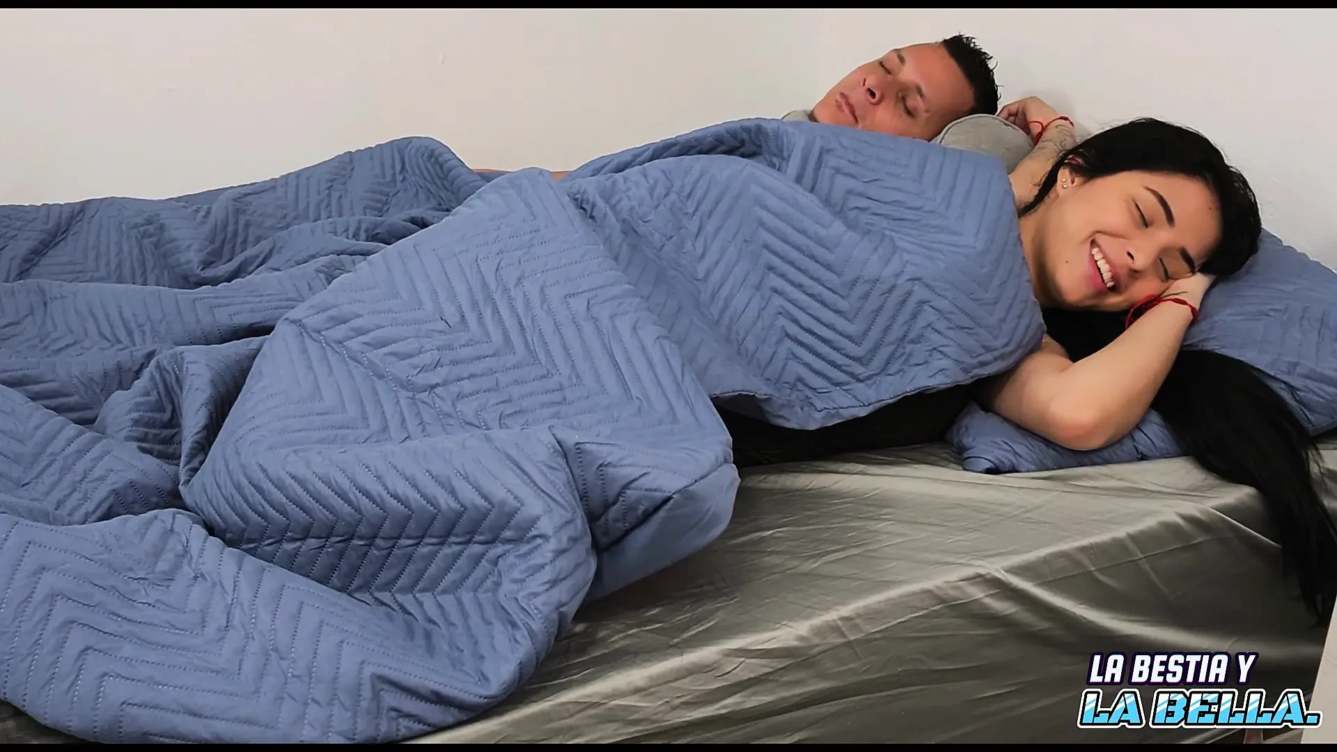 继母和继子激情重口味性爱, 自拍