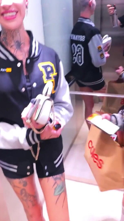 Unforgettable moment from "Amateur Anal Loving Pornstar gets giant dildo stuck in her ass and has to go to hospital -Full Vlog"