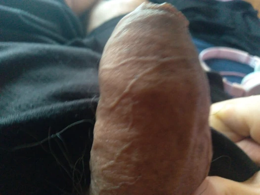 Young man wants a dirty ass to insert his penis into