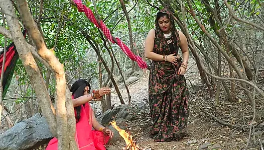 Mystic ve Female Devotee