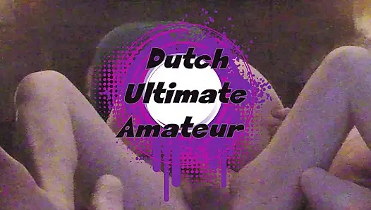 Милфу UDA трахает друг во время просмотра порно