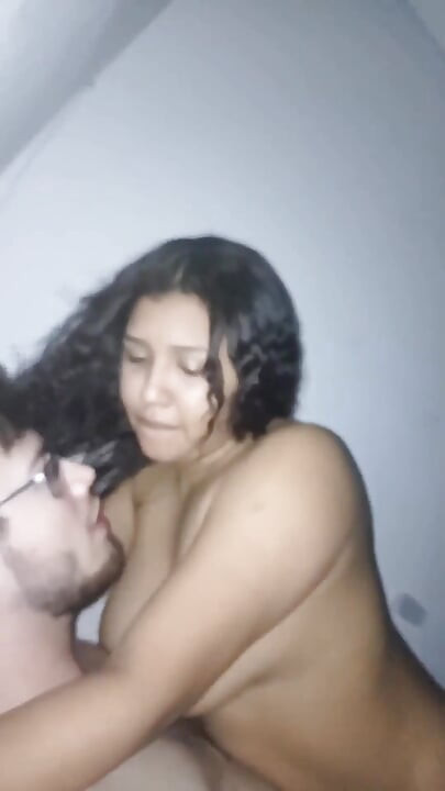 18 year old brunette big saggy tits from New York United States fucking her stepbrother's big dick cahs