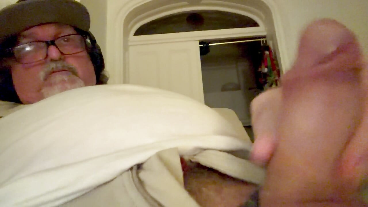 Grandpa’s penis masturbation passion