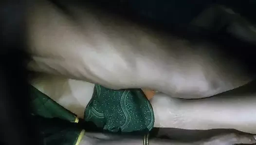 Sister-in-law got the brother-in-law to with a fat dragon condom, the wish was fulfilled in the night, sister-in-law's very jaatke lage, desi bhabhi village sex Hindi