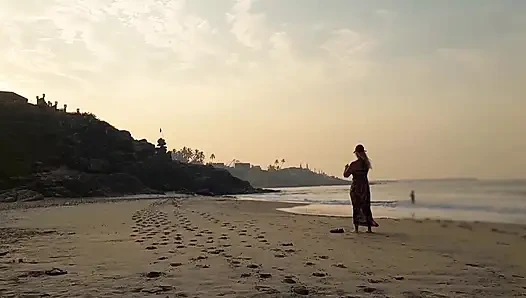 Зрелая Блондинка Наслаждается Сексом В Чулках