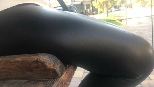 Short but nice leather leggings 4