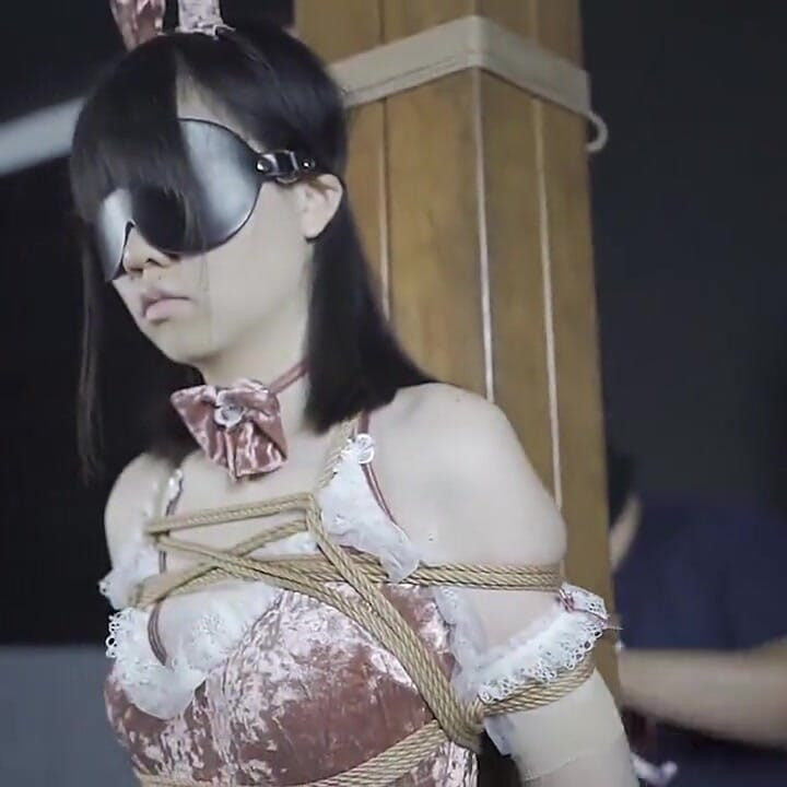 Xr61-the Girl Was Tied to a Pillar and Gagged with a Gag; She Kept Moaning and Groaning