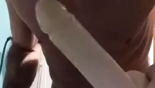 Gırtlağına kadar alma dildo