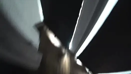 Perselingkuhan asli. Teman menyetubuhi istriku di pantat.