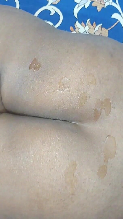 Desi Paki Mature Bhabi Want Massage Orgasm | Clip 1