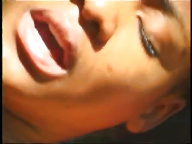 Sexy Booty Moans as Her Pussy Gets Licked Before Giving a Blowie Then Fucks