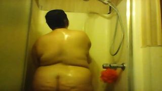 Bbw webcam da sola nella doccia