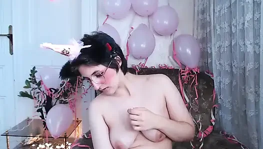 Muncrat dildo - streaming ulang tahun seksi - pertunjukan lengkap - bagian 3