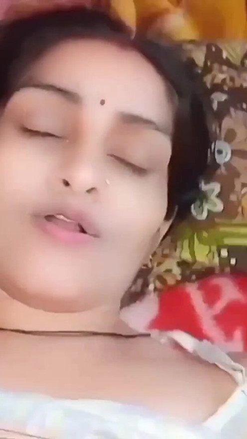 Stepsister and stepbrother make sex relation and enjoy full night, Indian | Clip 1