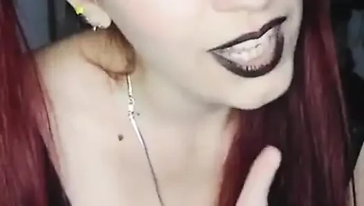 Shyyfxx döl yutan yavrusunu oynuyor ve aşağılıyor - joi femdom cei
