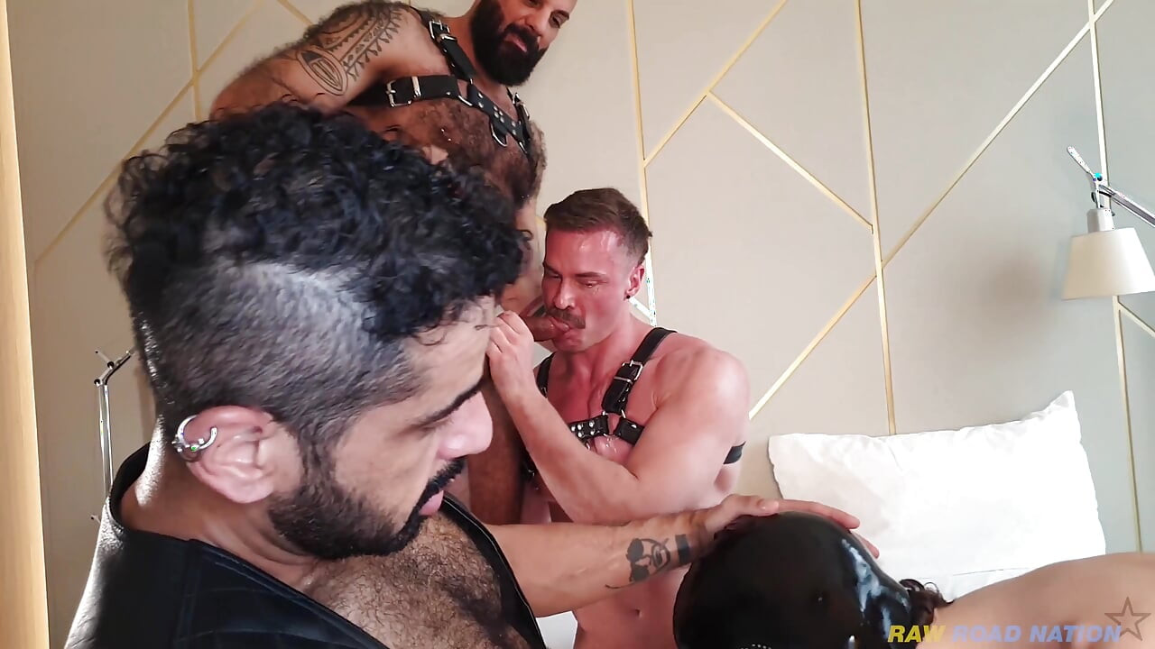 Boşalıyor justahole cumdump: Bbb_ldn grup seks ve vahşi üstler tarafından döllenme!