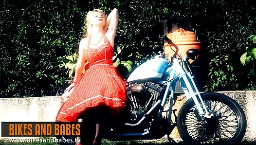 Amelia de luxe - fahrräder und schätzchen tv sexy videos