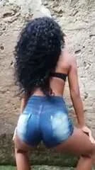 Bum bum tam tam.