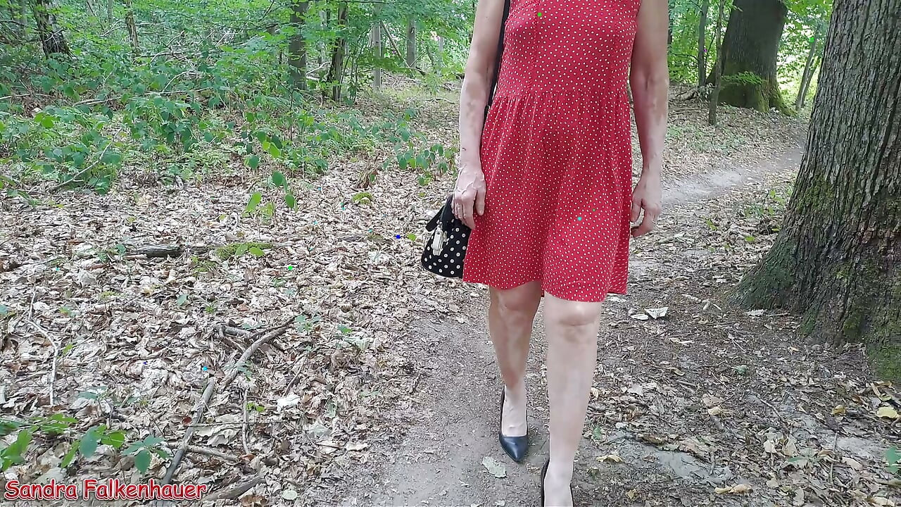 Sandra Falkenhauer - Horny di Tempat Parkir