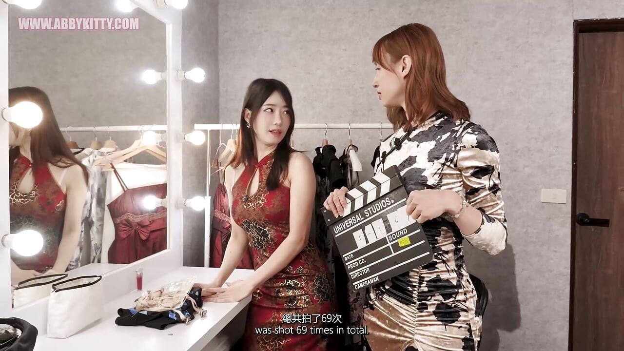 AB153 Price of Stardom - Ellie's New Year Ad Secret