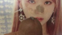 Izone Kim Chaewon sperma eerbetoon klaarkomen op haar gezicht 3 keer