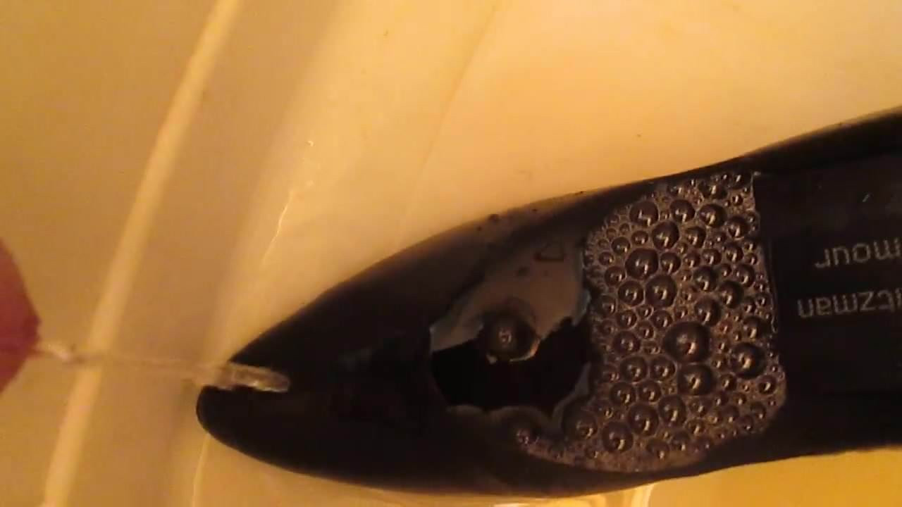 Pissing Sexy Heels fm jackandcoke1947 p4
