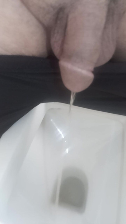 Big cock peeing