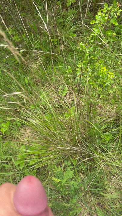 Me Cumming in Public 21yold German
