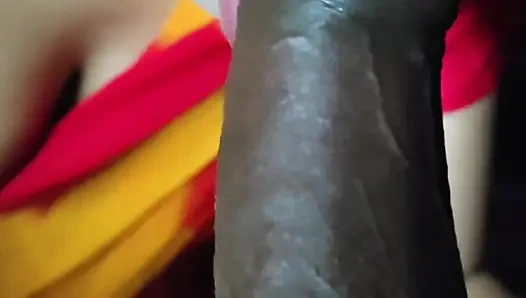 Iske Komal Honth Mere Lund Ko Chat Rhi H