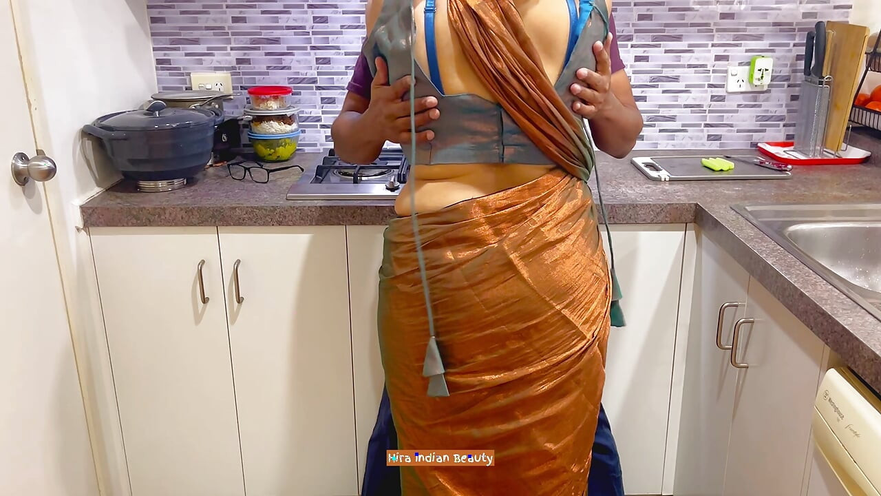 Hot Saree Sex - Big Ass - Boobs Play - Loud Anal Fucking - Indian Couple Romance in the Kitchen