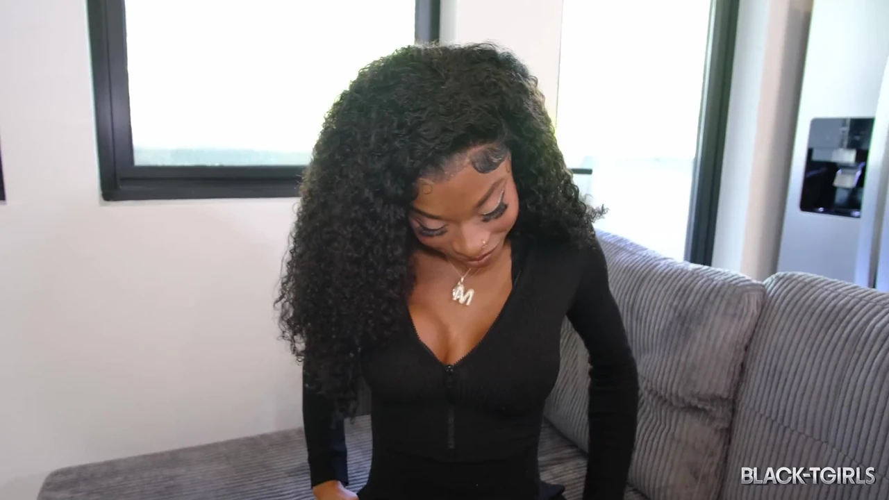 Siyah tgirls - lika dafreaka seni ateşli yapmak için davet ediyor