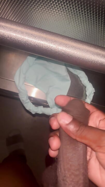 POV: JERKING OFF TO YOUNG PANTIES IN BATHROOM