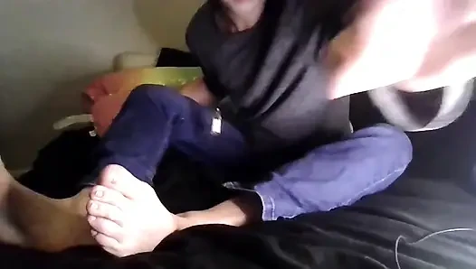 Feet & Vaping