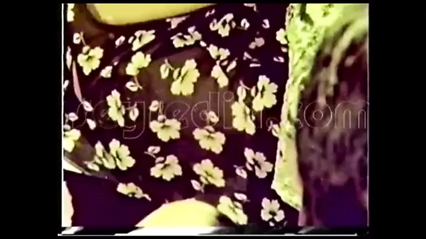 Zerrin dogan amcik oruspu sert sikis orgazm ol unsal emre