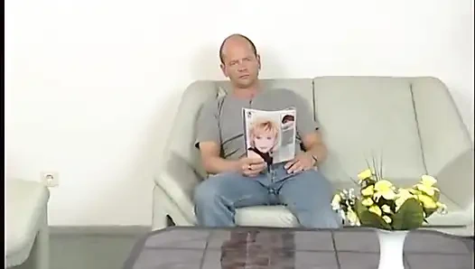 Şişman olgun bayan daha önce hiç olmadığı kadar sikişiyor!