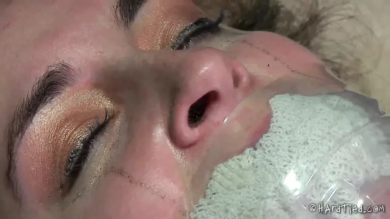 Orgasm play with Mattie Borders