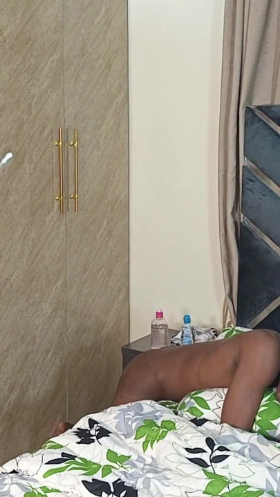 Black hunk first time penetration behind the scenes | Clip 1