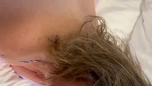 Bonemaiden Oral Queen сосет член и яйца