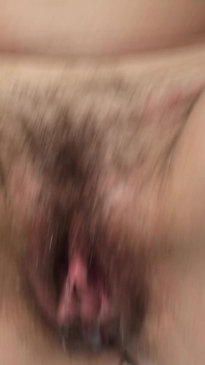 크림으로 가득 찬 것을 갈망하는 젖은 마누라 | 흑인 대물 자지와 섹스하는 흑인 대물