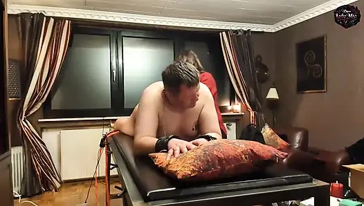 Domlady mia - hukuman teror untuk budak seks - pelatihan: pantat dientot sama mesin seks - bagian 1