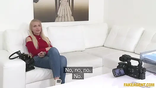 Fake Agent - агент поражает золото сногсшибательной новой грудастой моделью