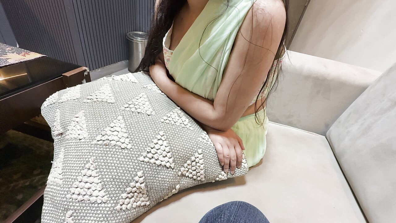 Dost Ghar per Nhi Tha Toh Bhabhi Ne Apni Chut Ki Pyas Bujai Sex Karke