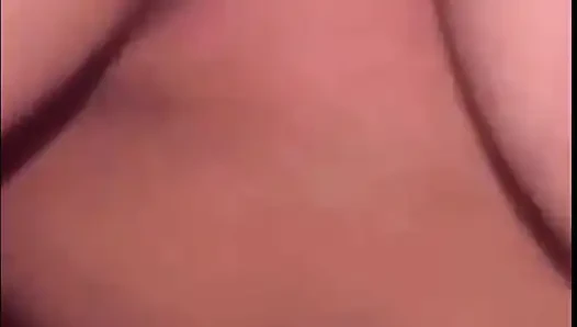 Ich habe meine echte stiefschwester mit großen möpsen so hart gefickt