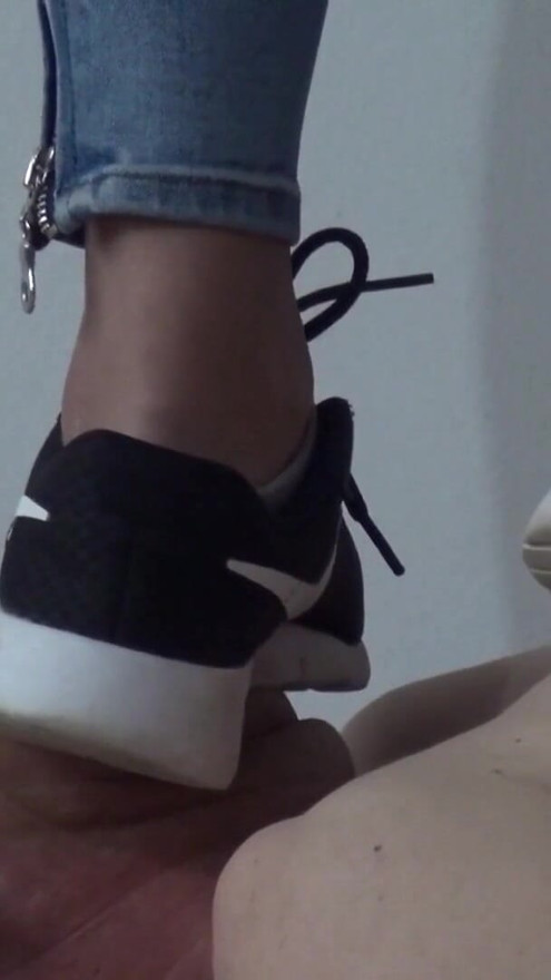 Step with adidas on your mouth | Clip 3