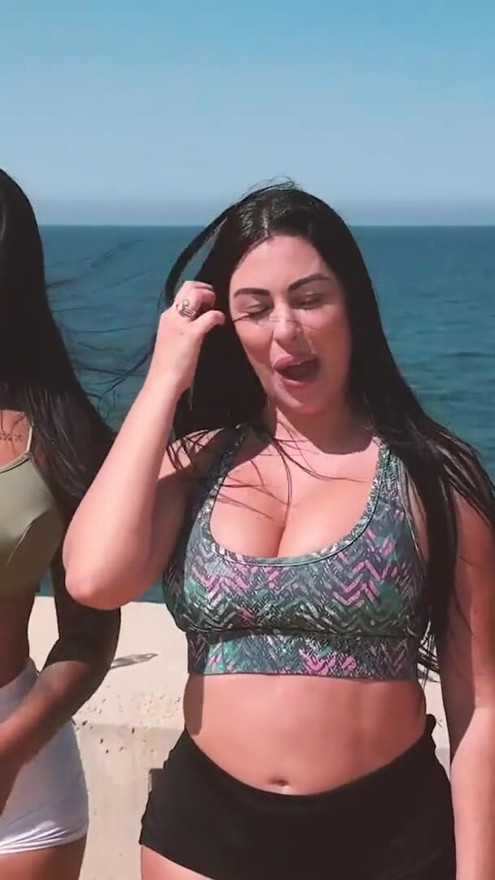 Colombian and Spanish women fuck a stranger's big cock - Carla Boom, Mariana Martix & Sergio Lagos | Clip 1