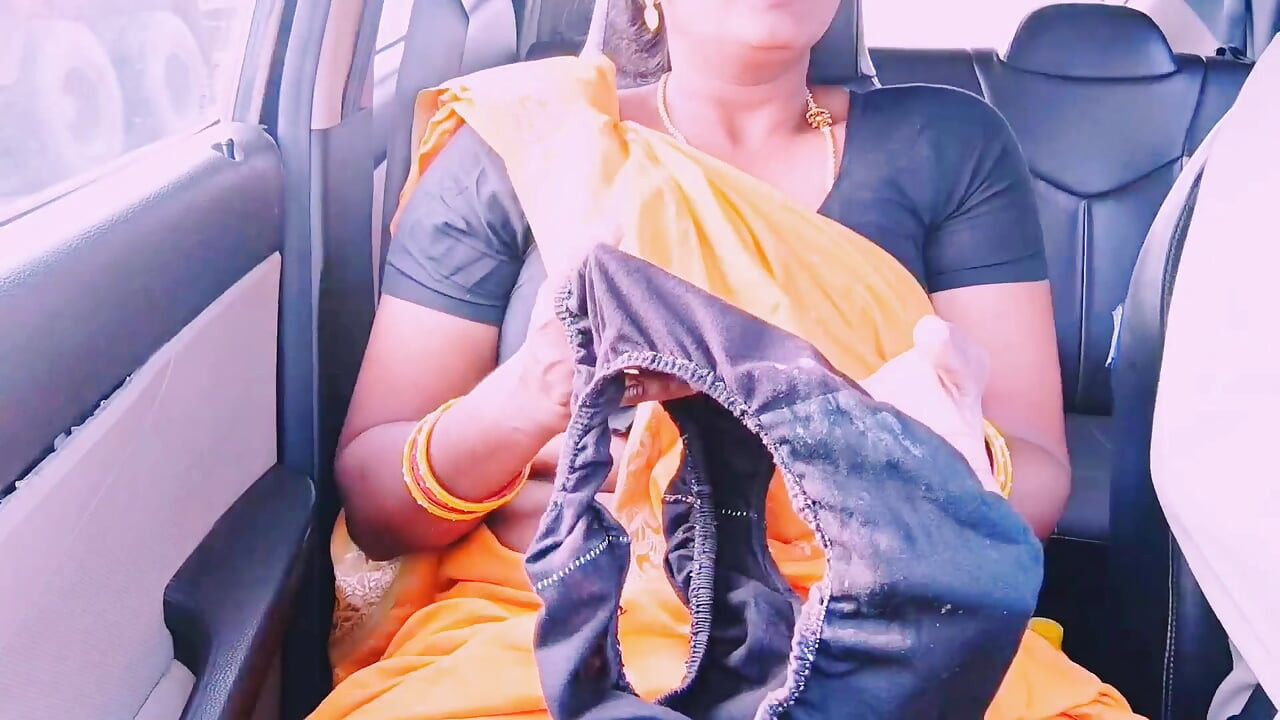 Desi saree hushjelp bil sex Telugu skitne samtaler.