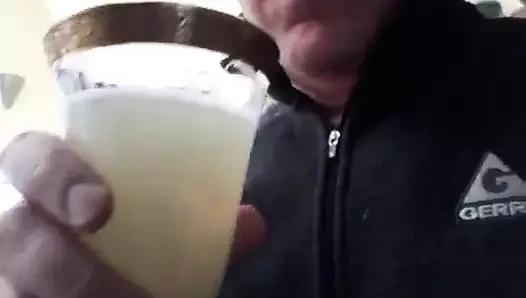 Sperm dolu bardak!