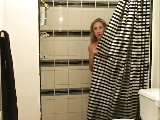 Evli kadınlar evde yalnız: evli kadın #129