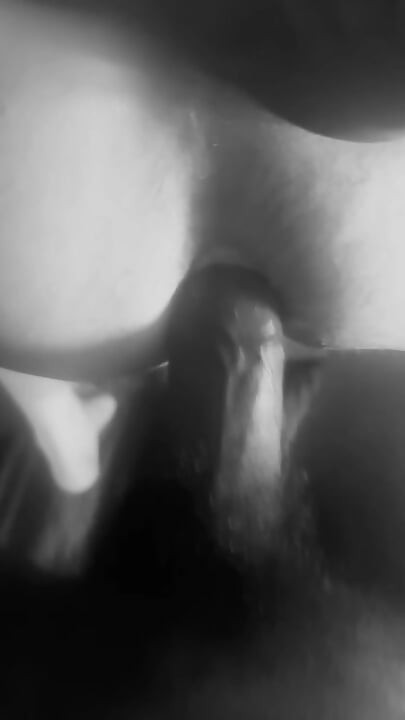 वह सब चाहता है उसके छेदों में वीर्य है